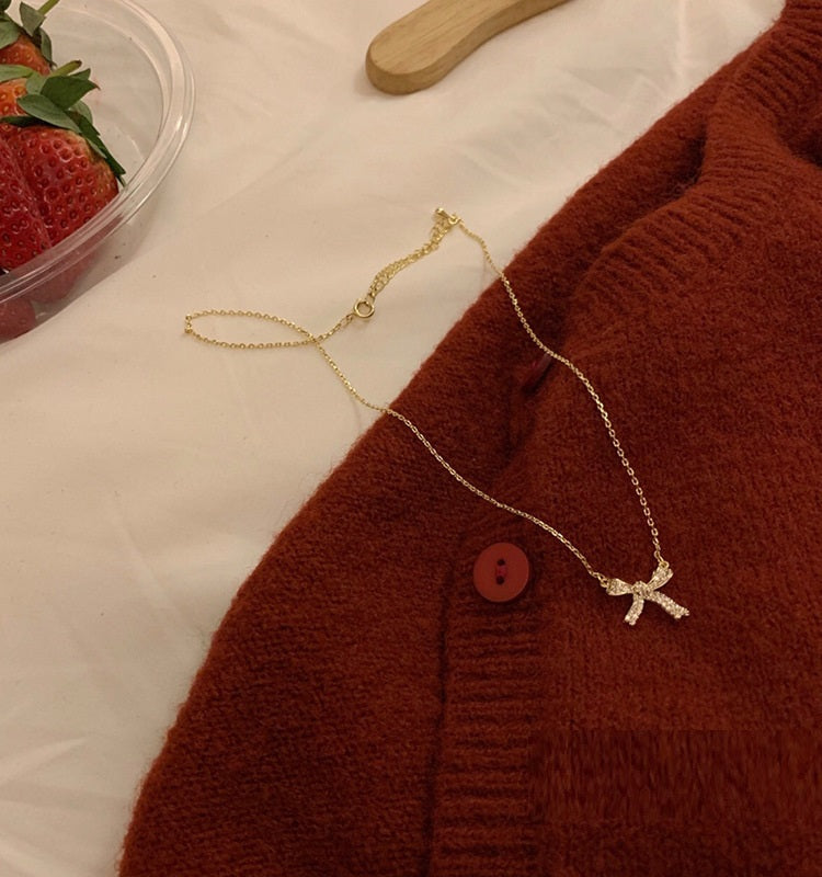 Ribbon Necklace