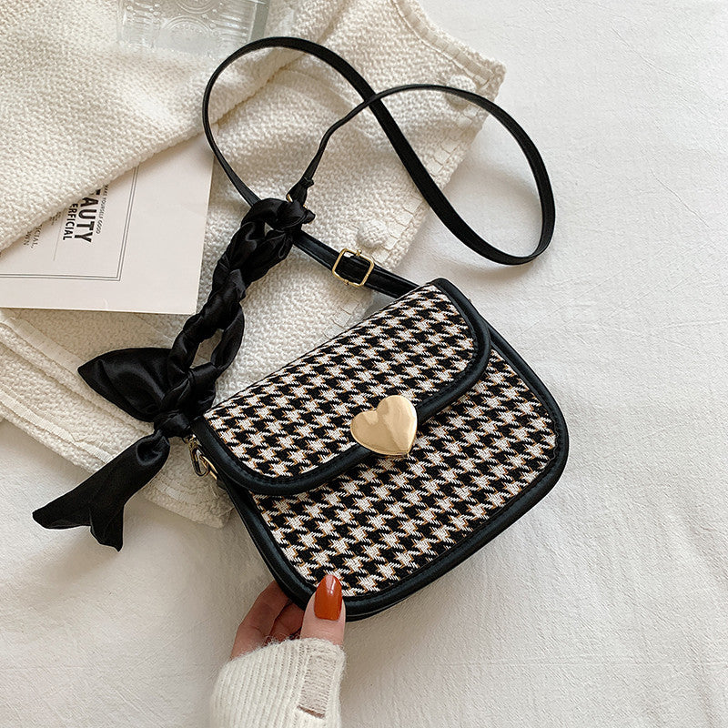 Retro Heart Woven