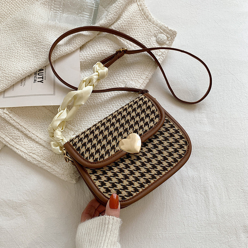 Retro Heart Woven